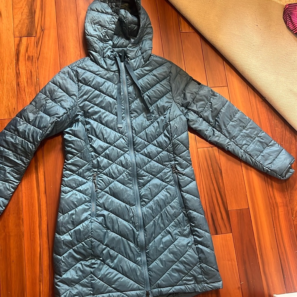 Women’s Lolë fall jacket size small